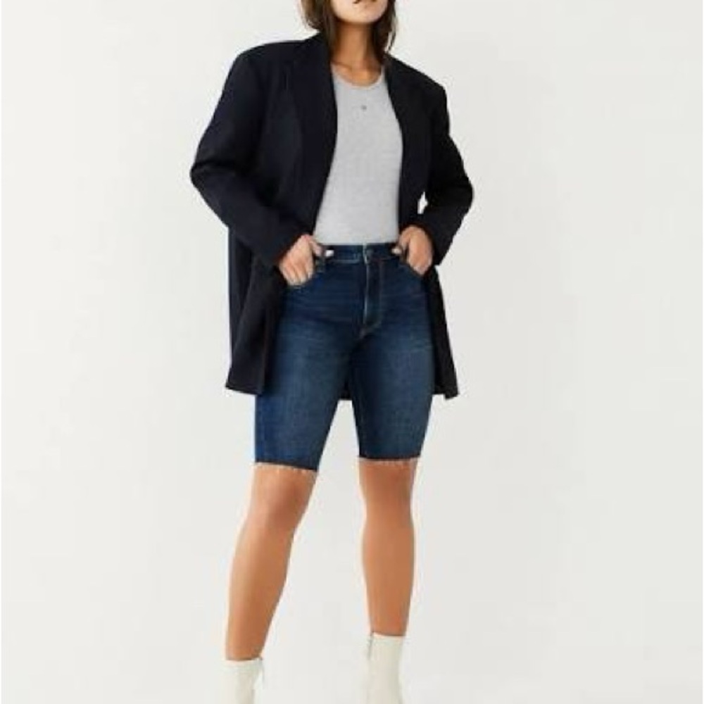 Two pairs of True Religion Brenna High Rise Bermuda shorts - Picture 3 of 8
